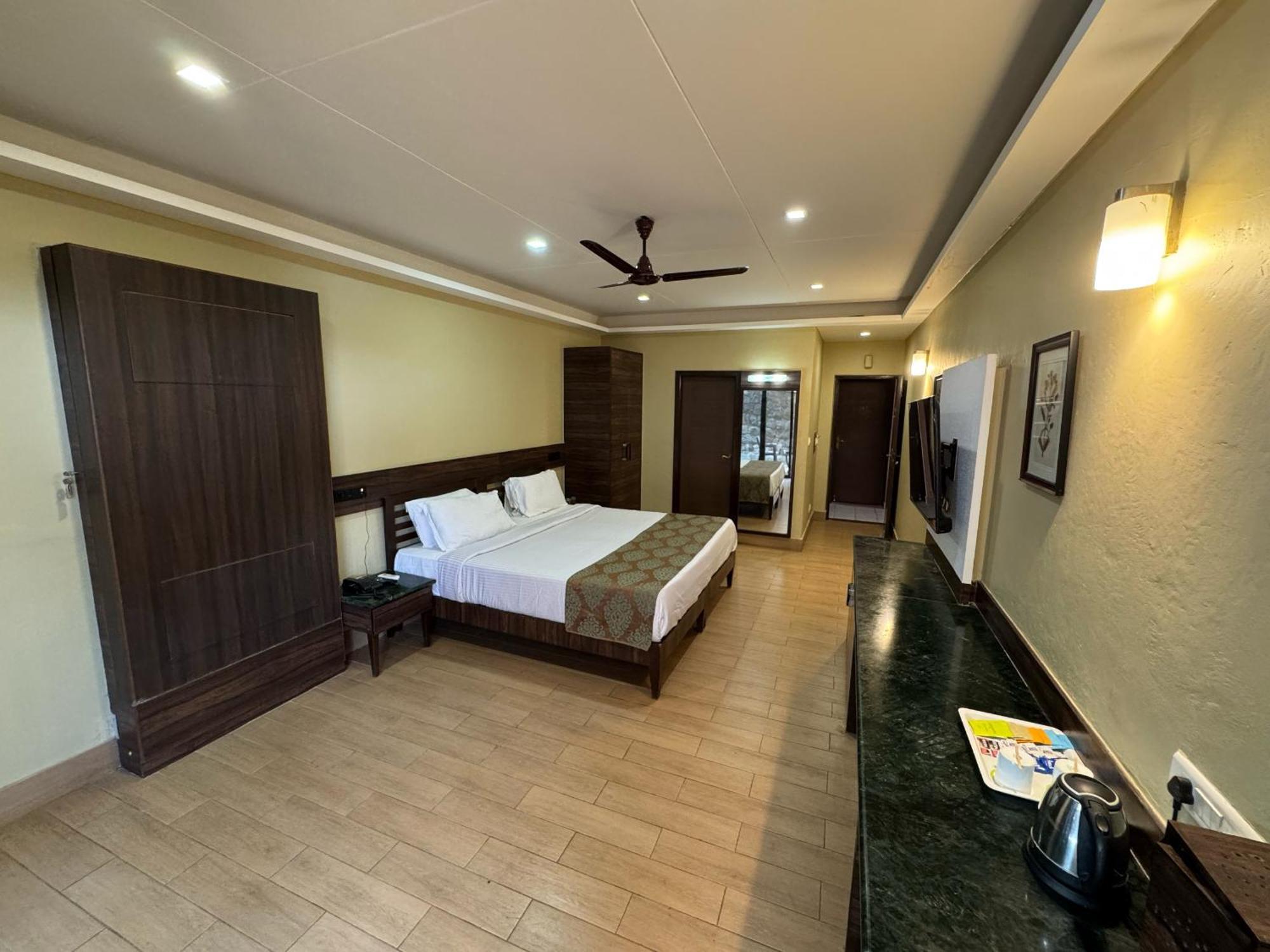 Upper Deck Resort - Stay And Relax At The Highest Peak Lonavala Extérieur photo