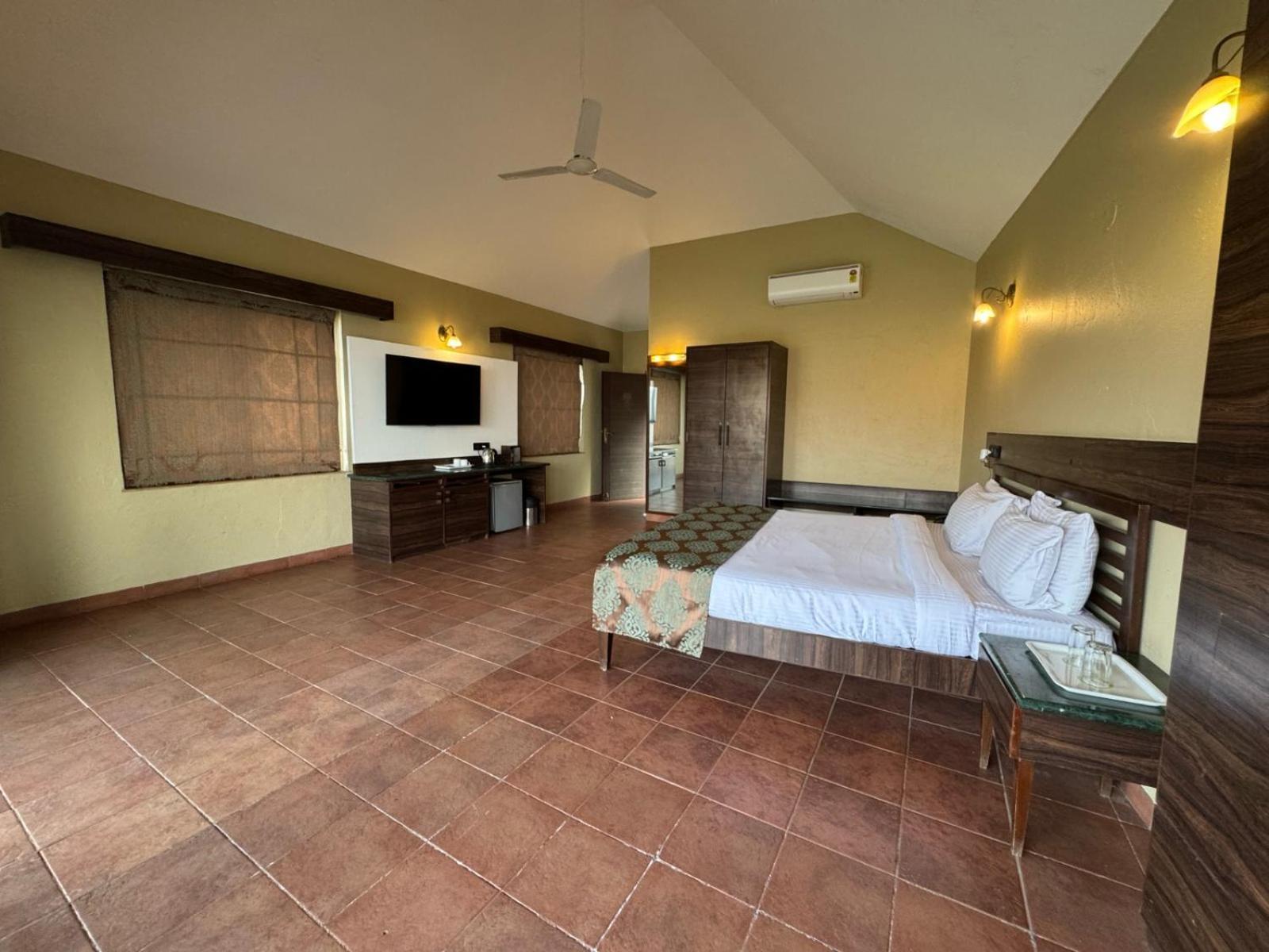 Upper Deck Resort - Stay And Relax At The Highest Peak Lonavala Extérieur photo