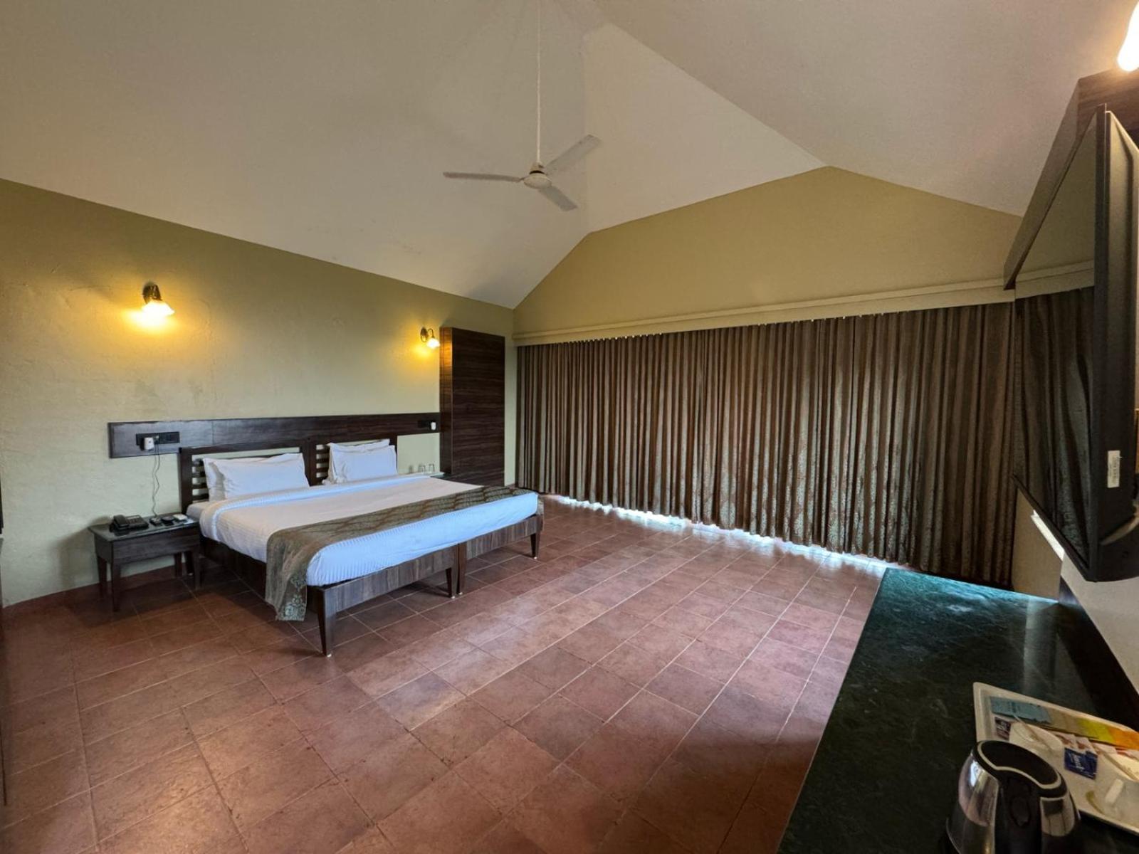 Upper Deck Resort - Stay And Relax At The Highest Peak Lonavala Extérieur photo