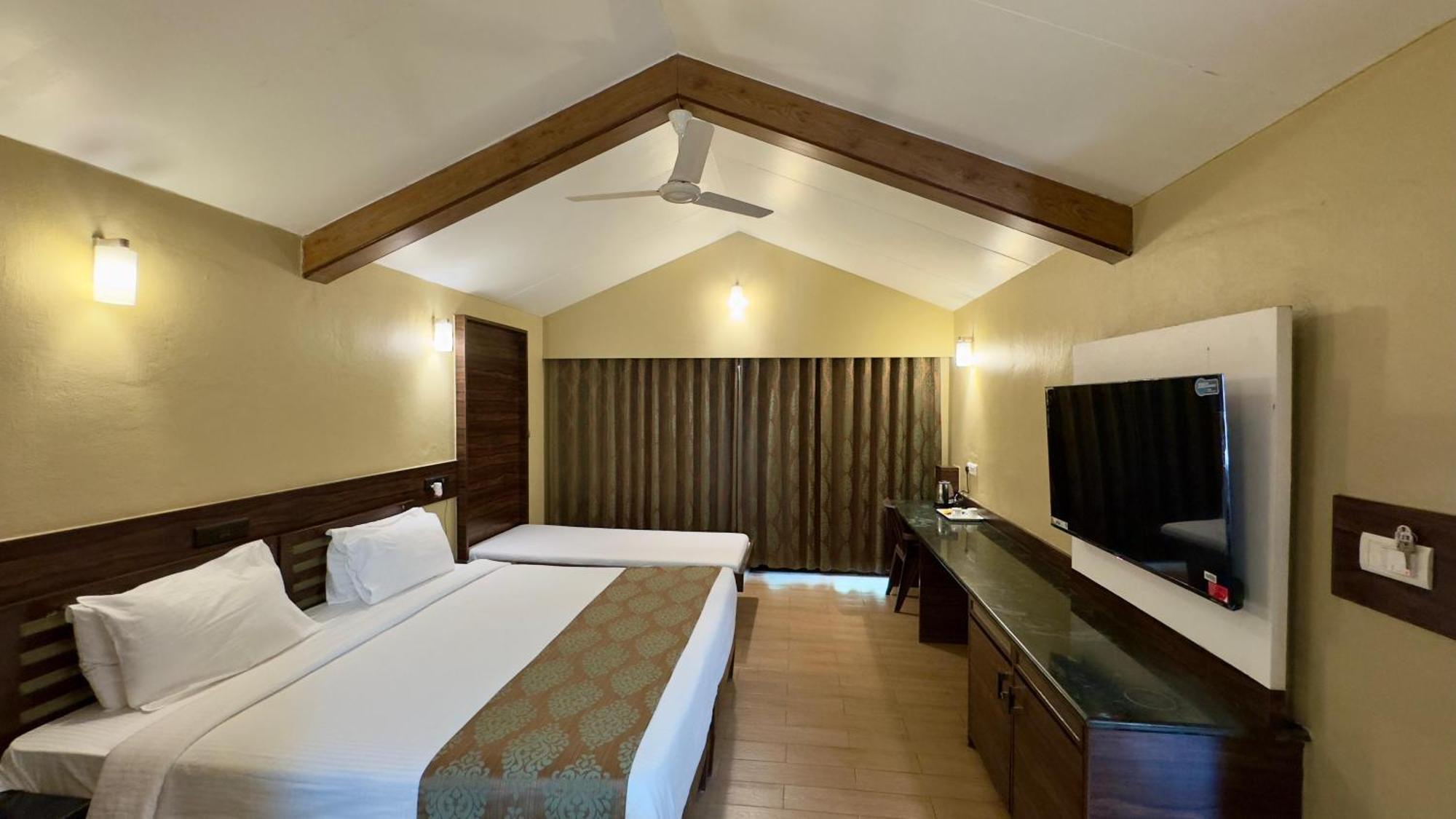 Upper Deck Resort - Stay And Relax At The Highest Peak Lonavala Extérieur photo