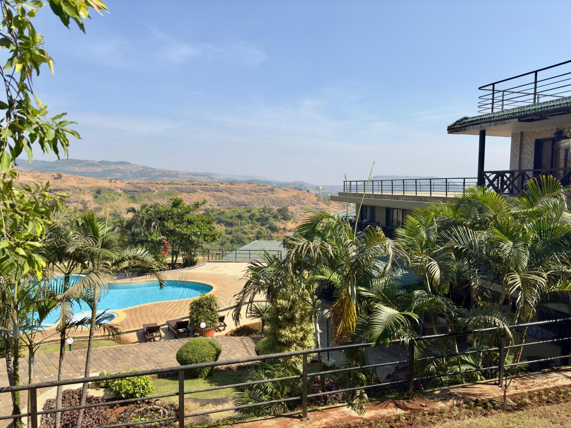 Upper Deck Resort - Stay And Relax At The Highest Peak Lonavala Extérieur photo