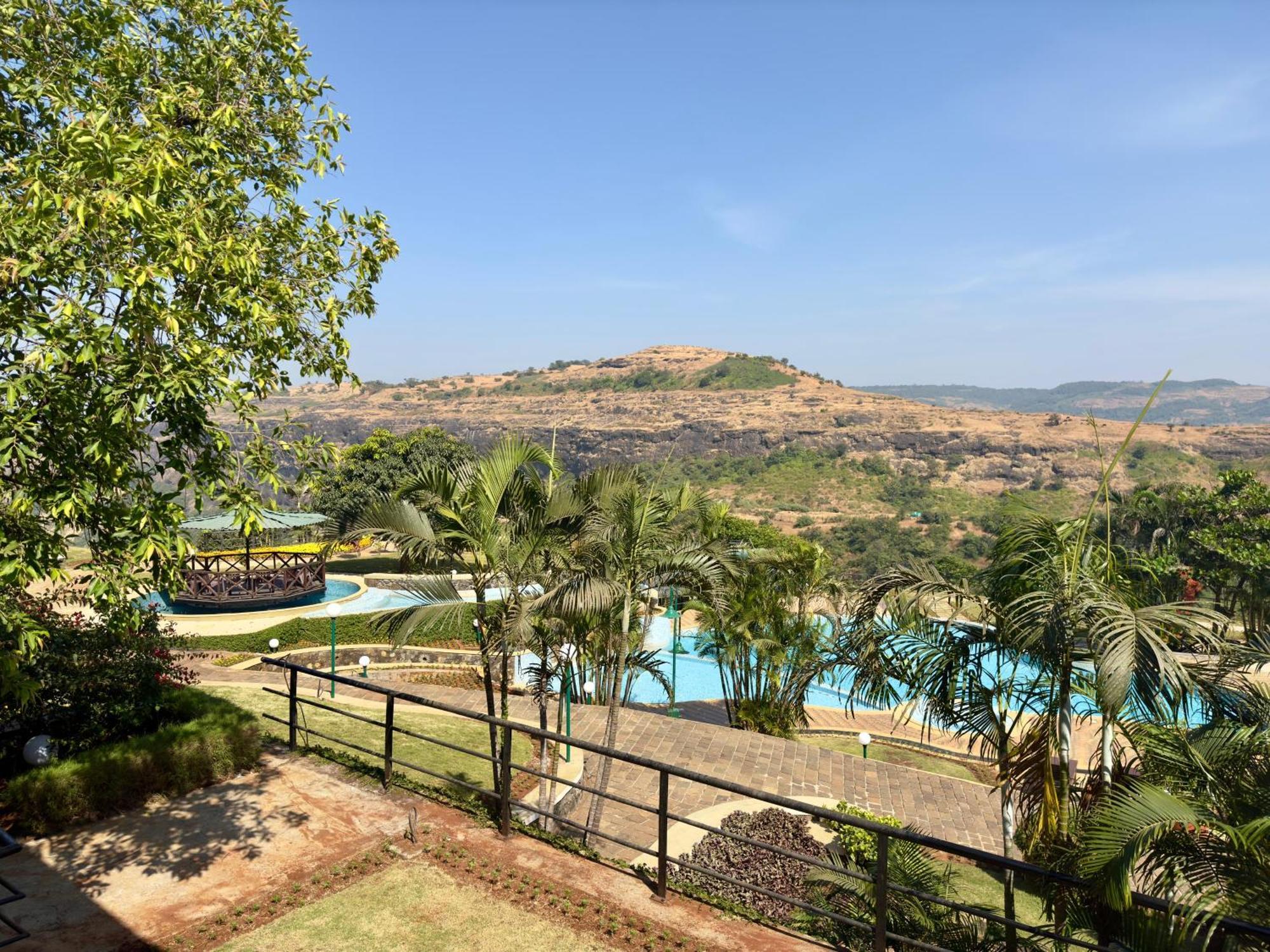 Upper Deck Resort - Stay And Relax At The Highest Peak Lonavala Extérieur photo