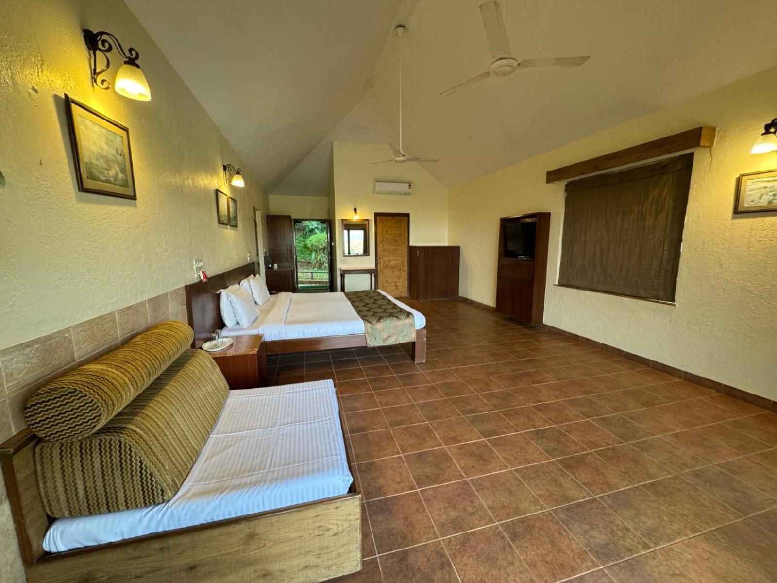 Upper Deck Resort - Stay And Relax At The Highest Peak Lonavala Extérieur photo