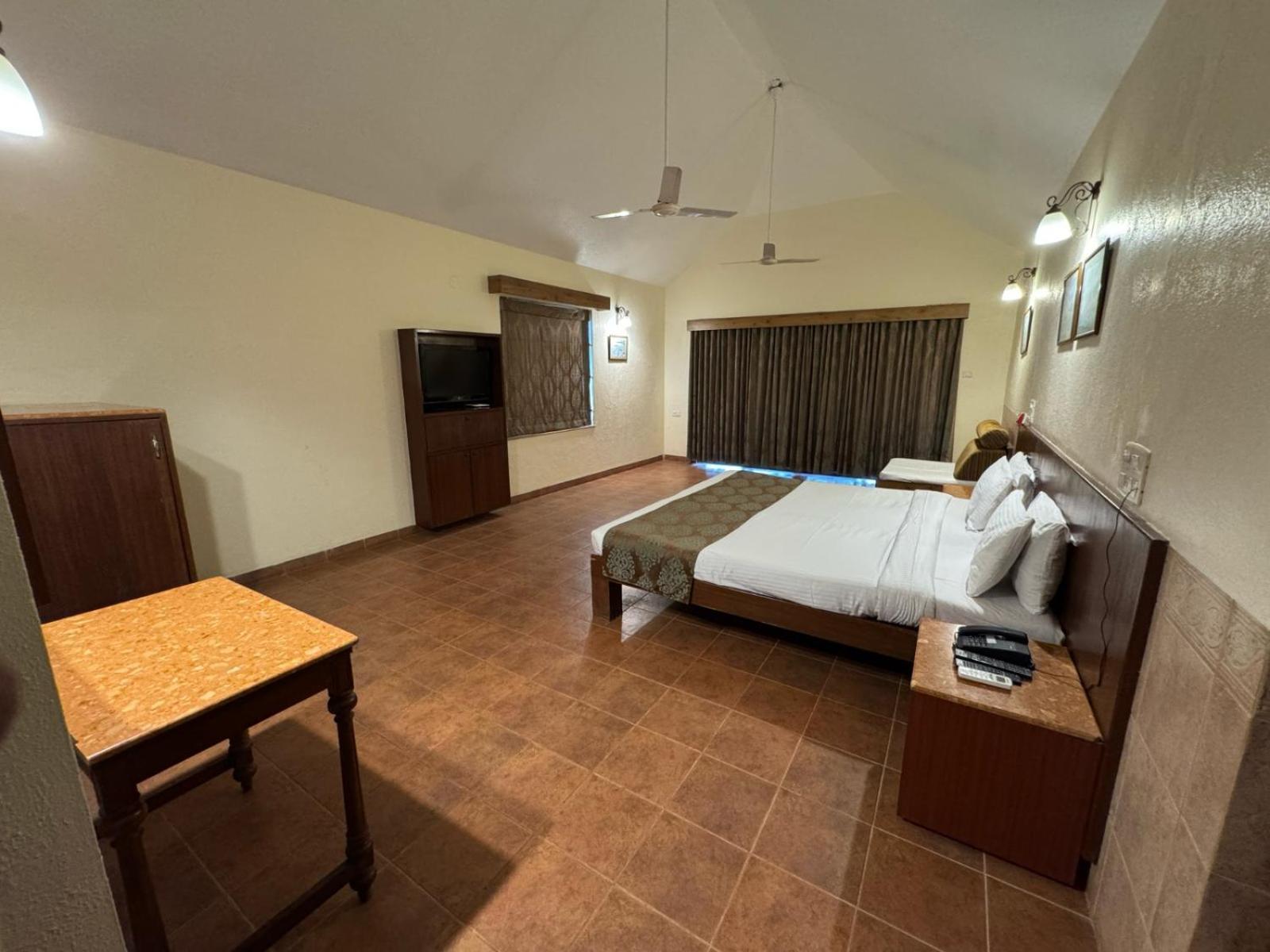 Upper Deck Resort - Stay And Relax At The Highest Peak Lonavala Extérieur photo