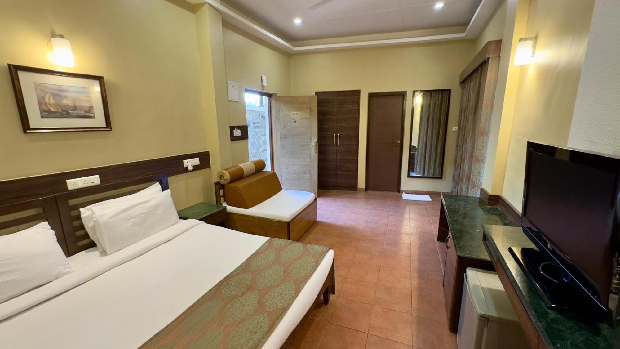 Upper Deck Resort - Stay And Relax At The Highest Peak Lonavala Extérieur photo